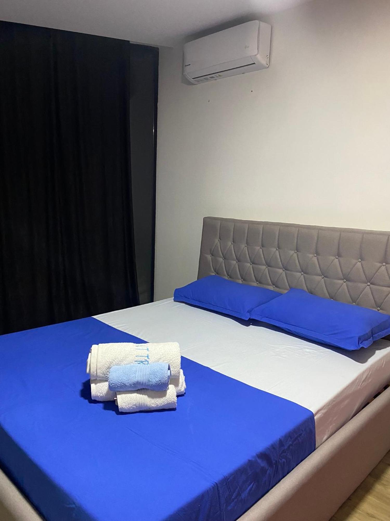 Hotel Saint Tropez Durres Bisht Kamez Exterior foto
